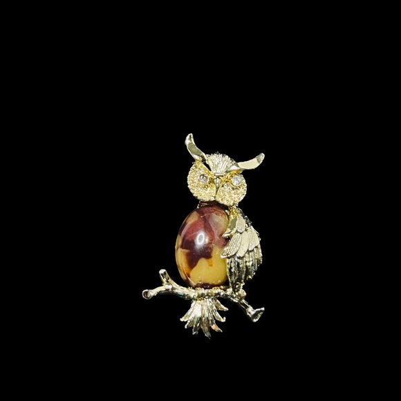 Gerry's Jewelry - Gerry's Gold Tone And Brown Lucite Cabochon Owl Brooch (5096)